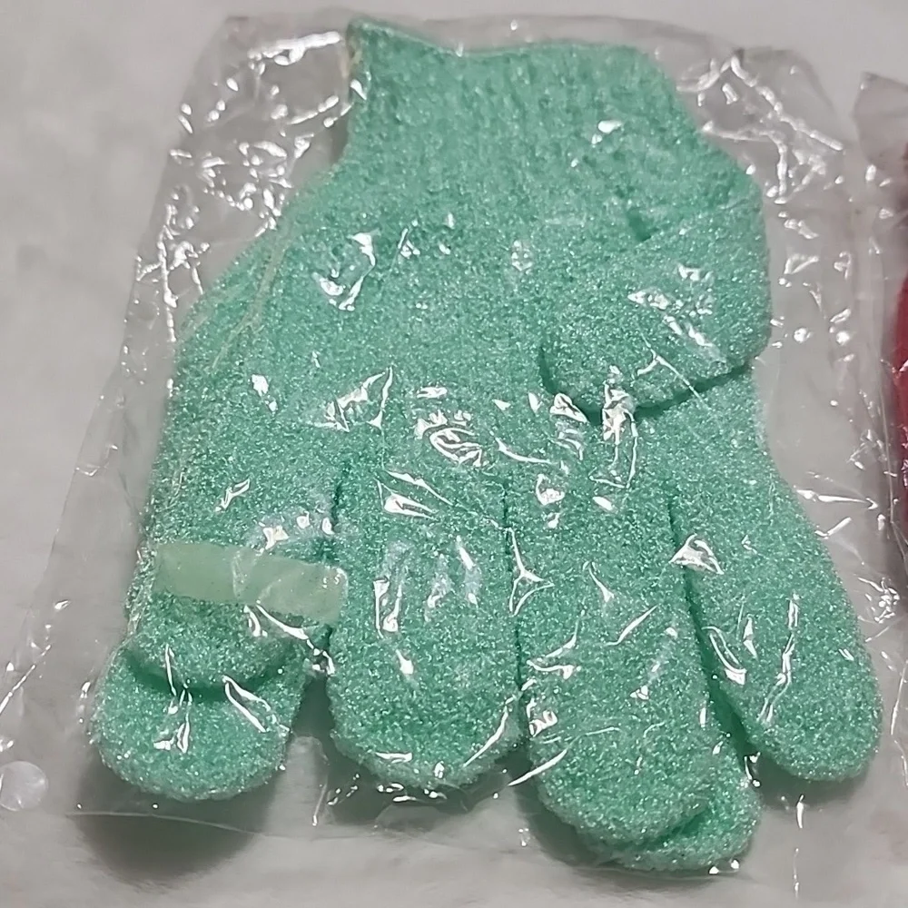 NEW IN PACKAGES  LADIES  GLOVES. - Picture 2 of 4